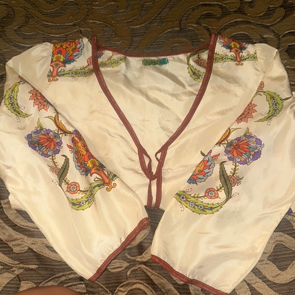 House of Petro Zillow Silk Floral Embroidered Print Blouse - Picture 5 of 7